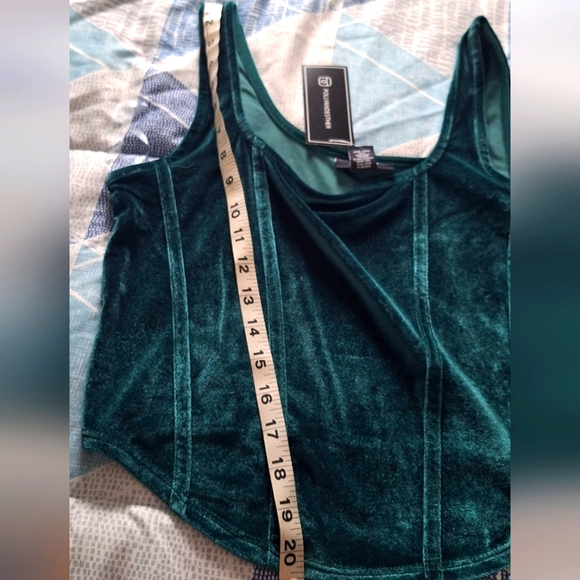 Just polly crop tank nwt - Picture 4 of 6